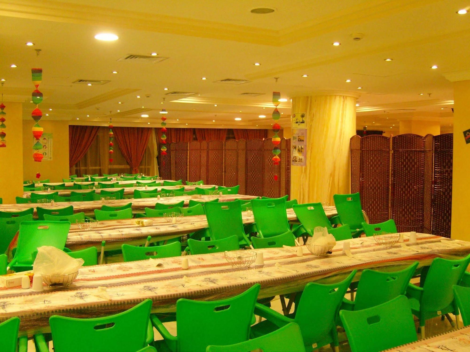 Qasr Al Azizia Hotel Mecca Bagian luar foto