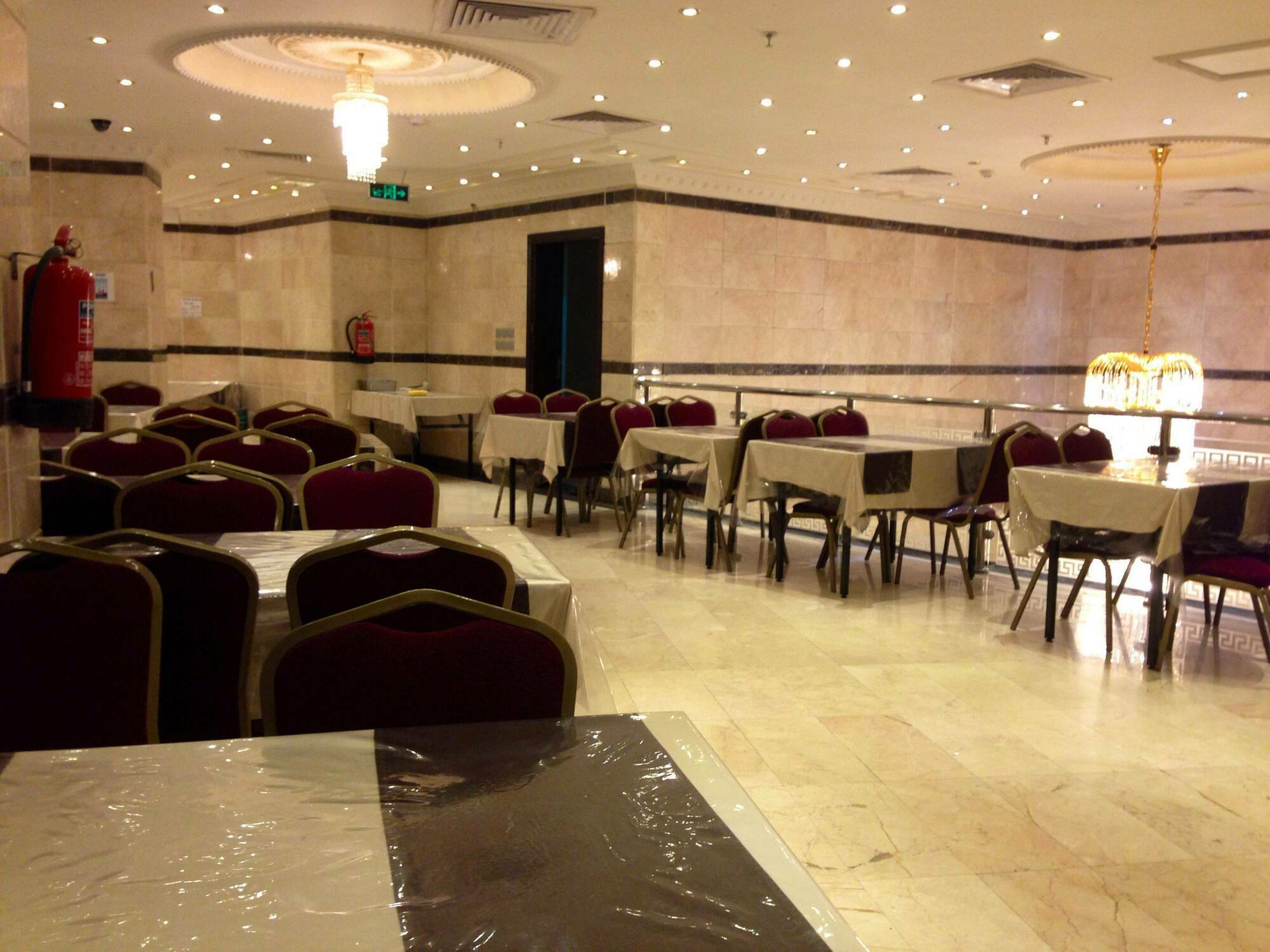 Qasr Al Azizia Hotel Mecca Bagian luar foto
